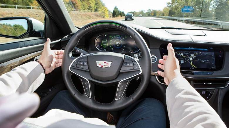 Tesla уступила Cadillac в первом в истории тесте систем беспилотного вождения